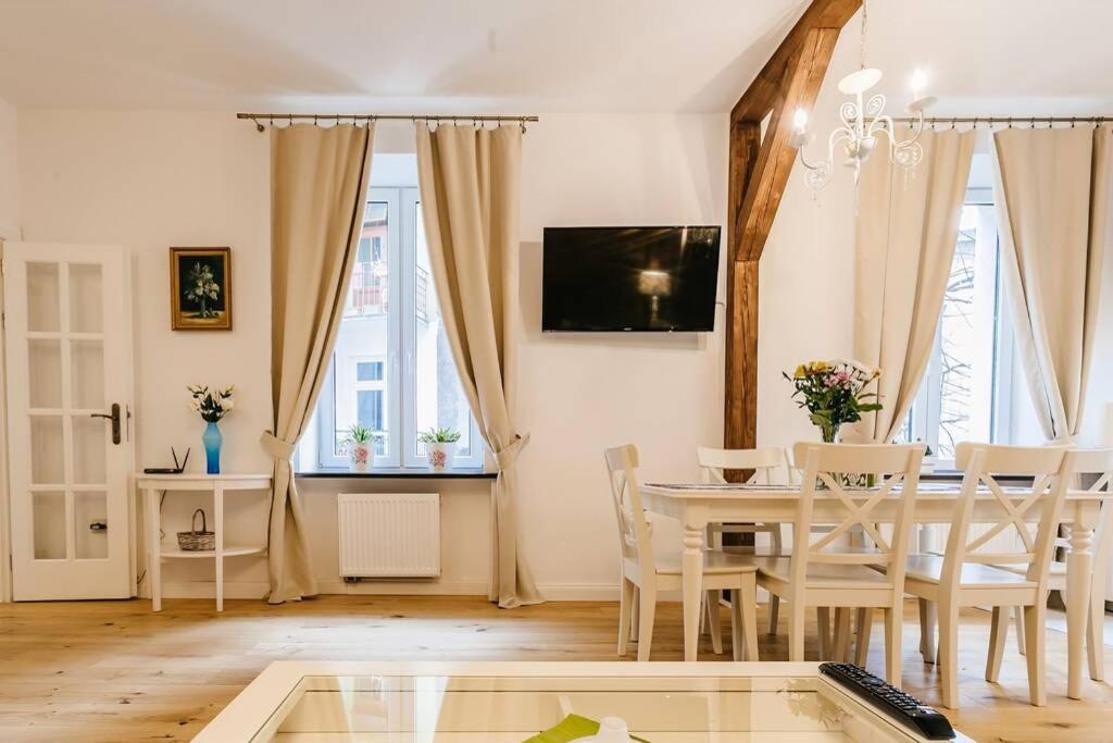 Old Town Apartment Delux Krakow Ngoại thất bức ảnh
